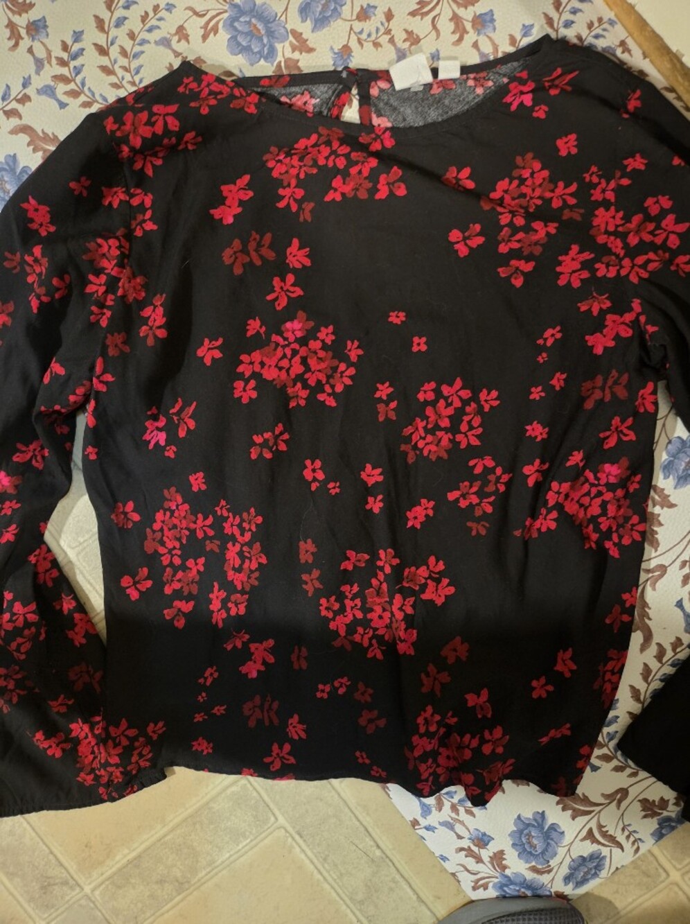 GAP Black Long-Sleeve Blouse with Red Floral Print